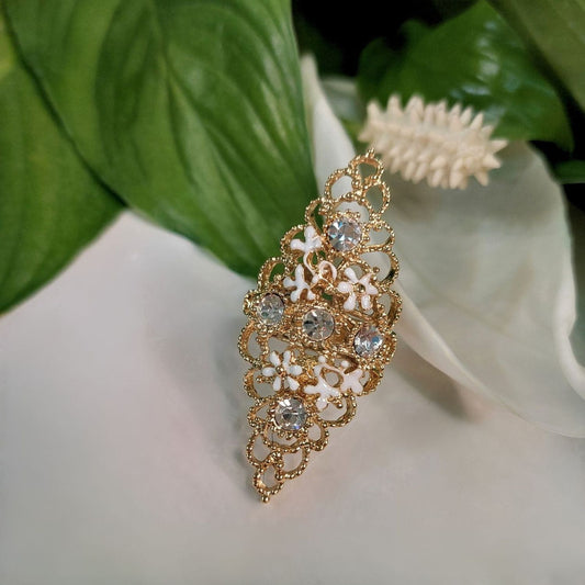 «Ажурна каблучка з кристалами з колекції Wedding Dream (R9740/1AU)»