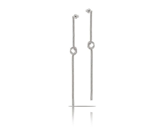 "Dangling knot earrings from the Classic collection (P10776AG)"