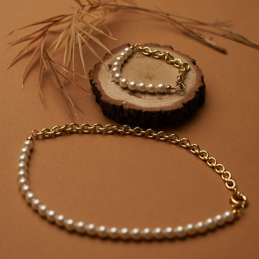 "Pearl necklace on chain (C15/MON/11AU)"